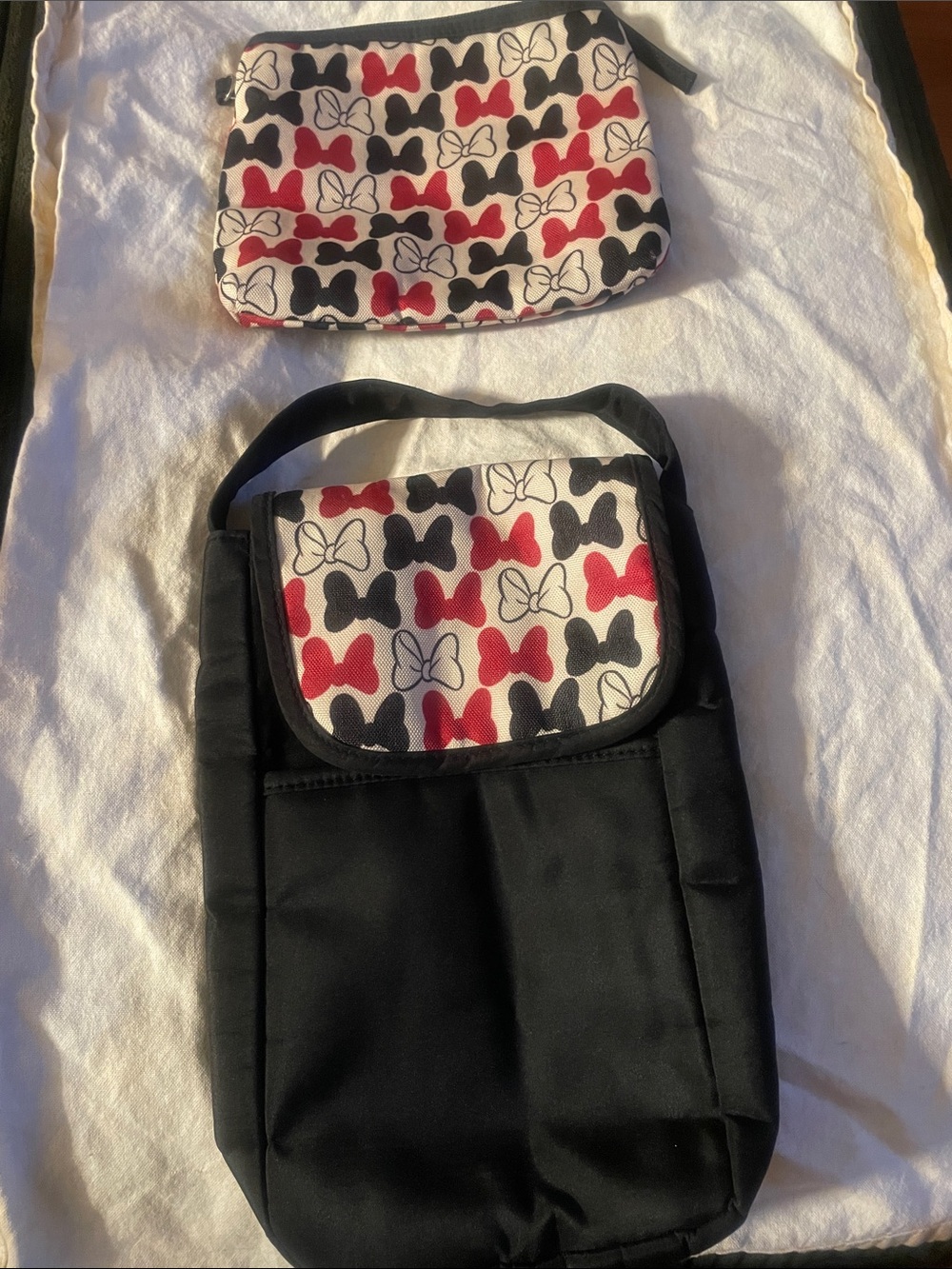 Disney Baby insulated bottle holder Minnie Mouse bow and ears.  Black red white
